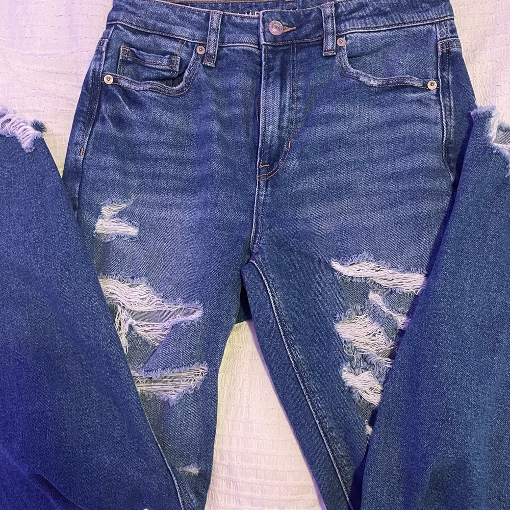 Ripped Skinny Jean